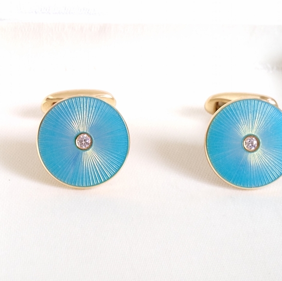 FABERGÉ 18K Gold, Diamond cufflinks. *UNISEX* - Picture 7 of 8